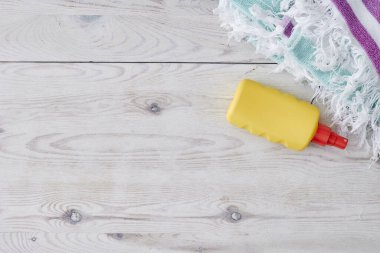 Güneş kreminin stüdyo fotoğrafı.