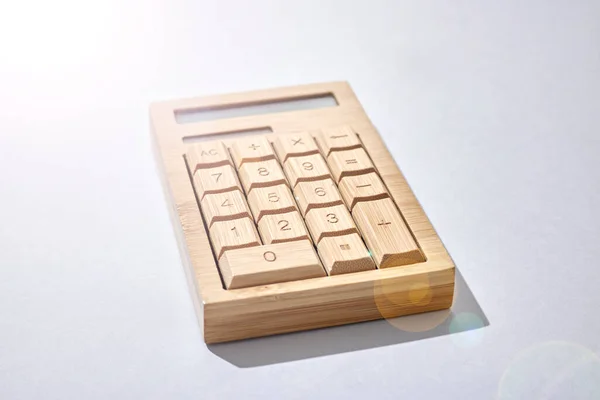 Een Studio Foto Van Een Van Hout Calculator — Stockfoto