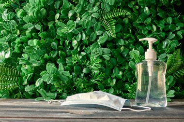 Temiz el dezenfektanının stüdyo fotoğrafı.