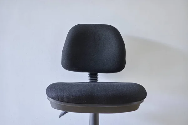 Une Photo Studio Une Chaise Bureau Noire — Photo