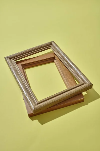 Ein Studiofoto Eines Bilderrahmens Aus Holz — Stockfoto