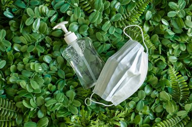 Stüdyoda çekilen 19 yüz maskesi.