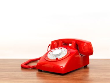 çevirmeli telefon