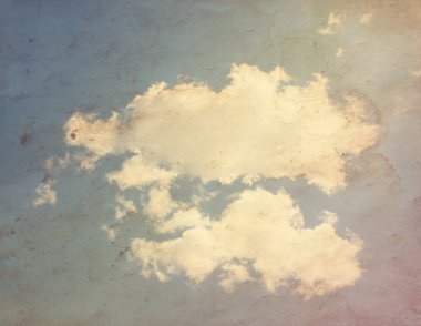 Bulutların üstünde kağıt overla