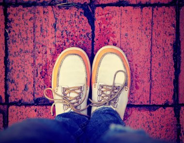 Sarı ve beyaz tekne Ayakkabı