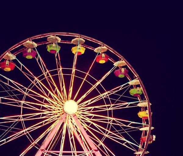 Ferris wheel in luna park — Stock Photo, Image