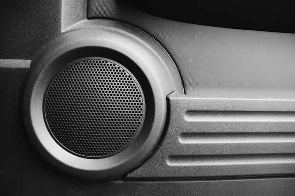 Haut-parleurs modernes voiture — Photo