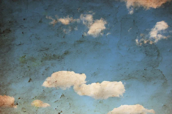 Starý papír a mraky — Stock fotografie