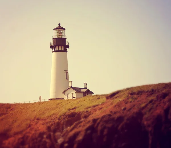 Lighthouse on the cliffs — Stock Photo, Image