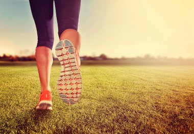 atletik çift bacak çalışan