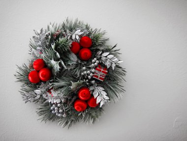 Plastik Noel çelenk