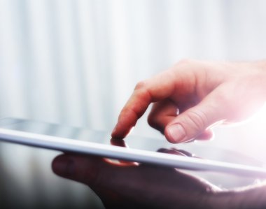 Eller bir tablete yazma