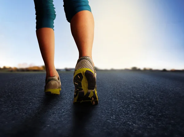 Femme va faire un jogging — Photo