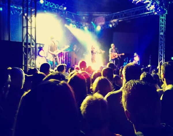 Crowd of people at concert — Stock Photo, Image