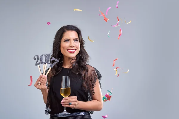 Hermosa mujer celebrando — Foto de Stock