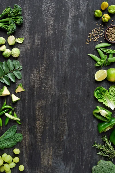 Verduras y frutas verdes crudas — Foto de Stock