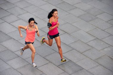 çalışan fitness kadınlar