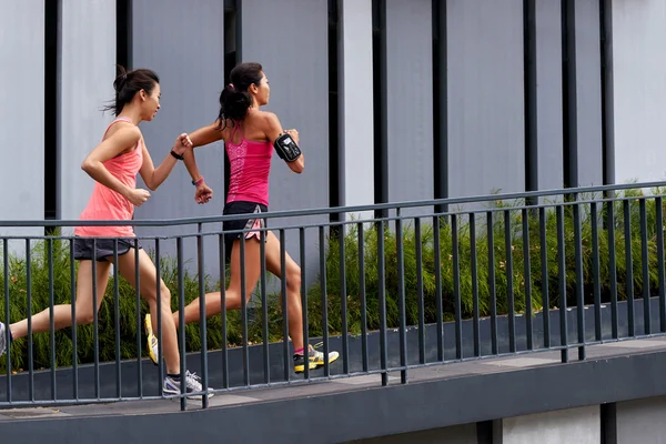 Fitness mulher correndo — Fotografia de Stock