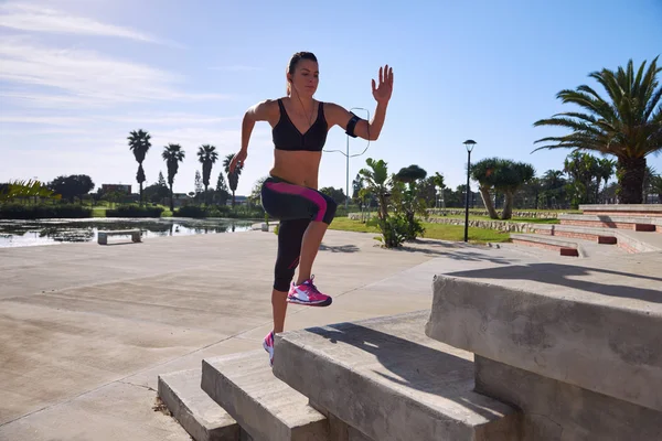 Woman in determination to burn calories — Stock Photo, Image