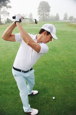 Golf Kulübü ile atış isabet