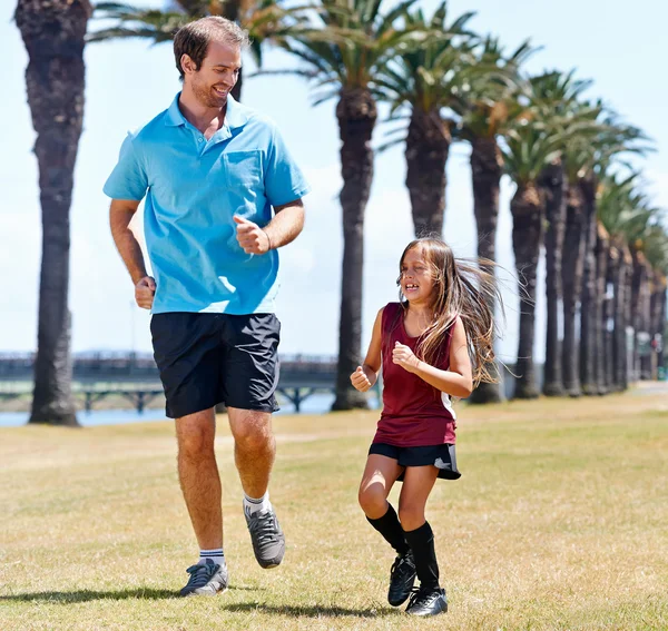 Voetbal vader en dochter — Stockfoto