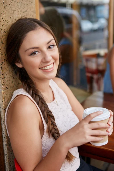 Kahve kız portre — Stok fotoğraf