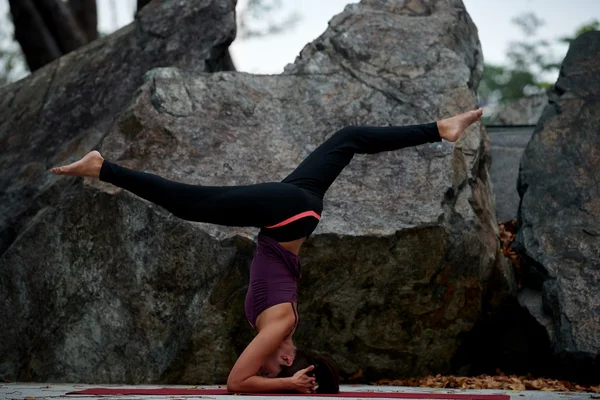 Yoga Masası — Stok fotoğraf