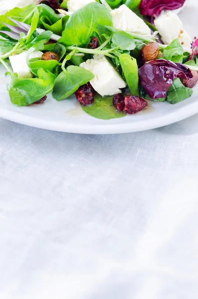 Ensalada verde fresca y saludable para la cena de almuerzo —  Fotos de Stock