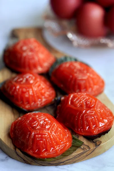 Bolo de tartaruga vermelha chinesa tradicional — Fotografia de Stock