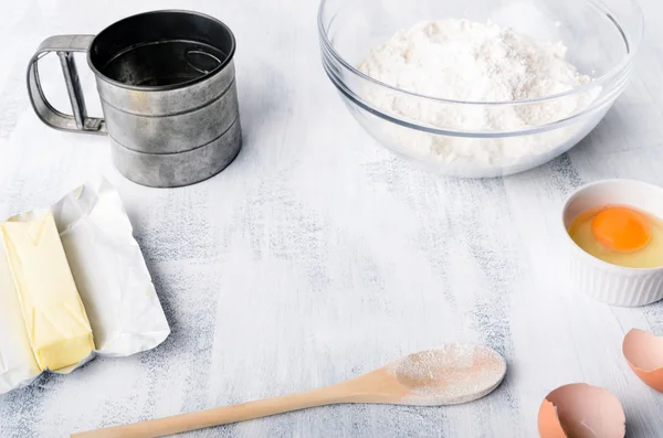 Raw elements of baking — Stock Photo, Image