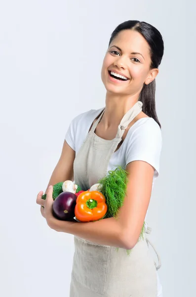 Mulher saudável feliz com legumes — Fotografia de Stock
