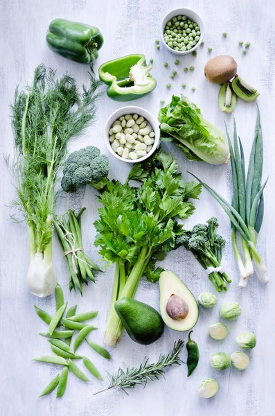Çeşitli yeşil sebzeler — Stok fotoğraf