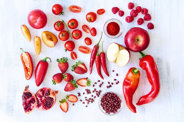 Red fresh produce vegetables and fruits — Stock Photo, Image