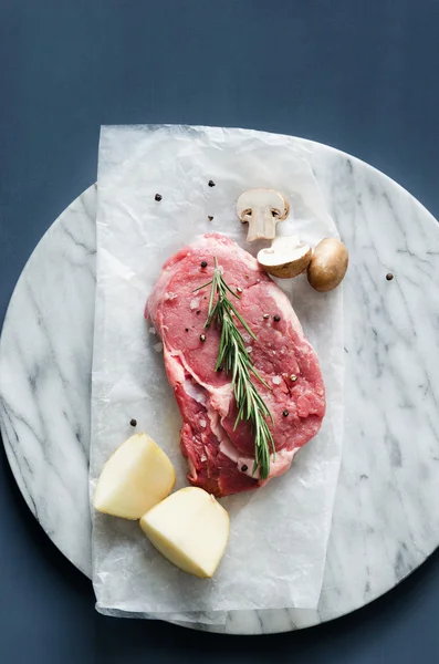 Wołowina stek obiad — Zdjęcie stockowe