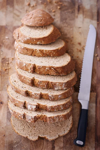 全粒粉のパン スライス — ストック写真