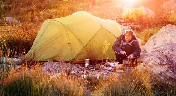 Badacz bezdroża camping — Zdjęcie stockowe