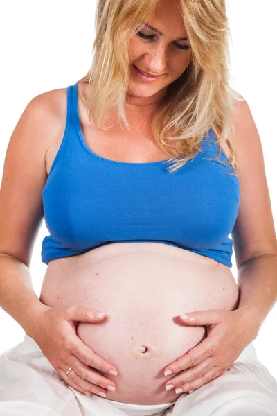 怀孕的金发女人 — 图库照片