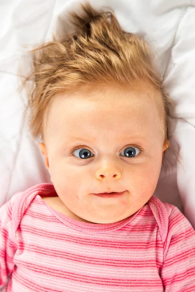 Çok şirin bebek kız — Stok fotoğraf
