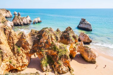 Praia dos Tres Irmaos Portimao, Algarve, Portekiz 'in en güzel plajlarından biridir.