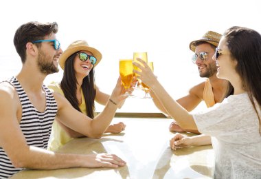 Soğuk bir bira içme arkadaş