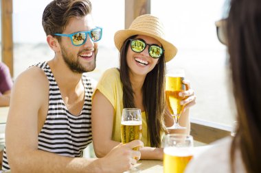 Soğuk bir bira içme arkadaş