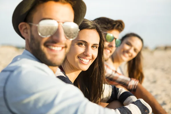 The best summer is with friends — Stock Photo, Image