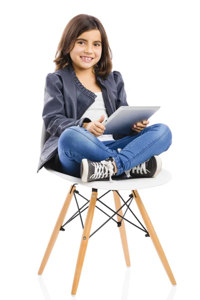 Menina usando um tablet — Fotografia de Stock