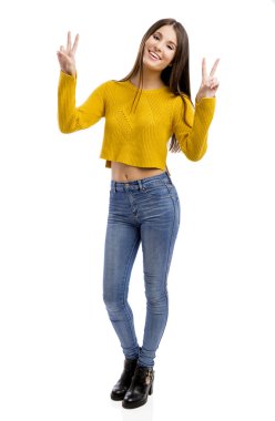 Mutlu kadın el zafer işareti