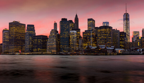 New York skyline in the dusk