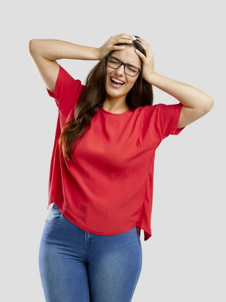 Mujer haciendo una expresión olvidada — Foto de Stock