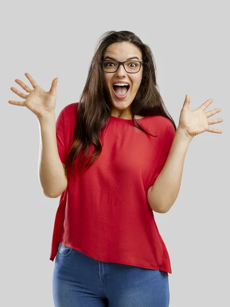 Mujer feliz con las manos levantadas —  Fotos de Stock