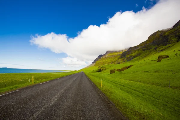 Road-hihetetlen táj, Izland — Stock Fotó
