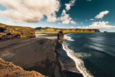 İzlanda 'da güzel bir sahil manzarası