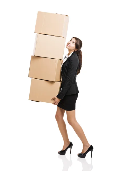 Podnikání žena s kartou boxy — Stock fotografie